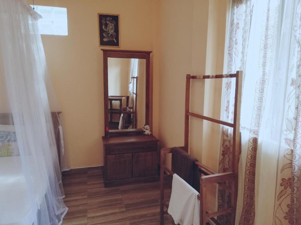 Nisadi Villa Bentota Buitenkant foto