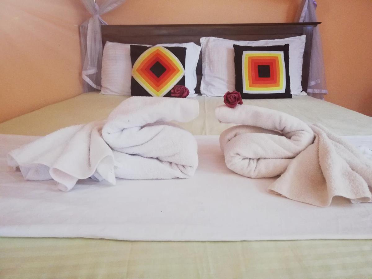 Nisadi Villa Bentota Buitenkant foto